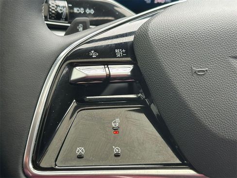 Certified 2024 Cadillac Lyriq Sport image 33