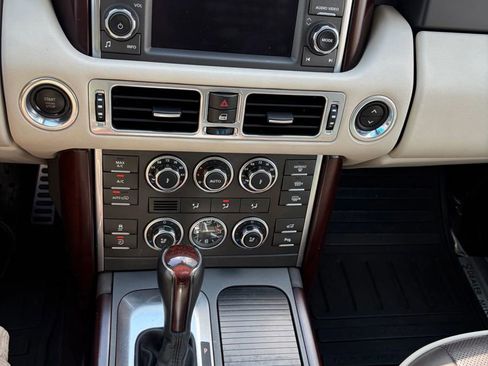 Used 2011 Land Rover Range Rover Supercharged AWD/4WD image 20