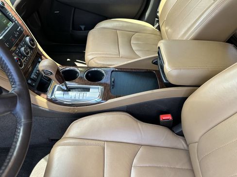 Used 2017 Buick Enclave Leather FWD image 24