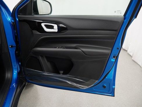 New 2026 Jeep Compass Latitude AWD/4WD image 34