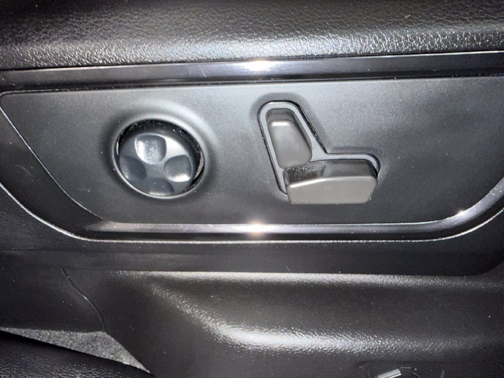 Used 2022 RAM 1500 Limited w/ Body-Colour Bumper Group AWD/4WD image 40