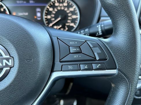 Used 2024 Nissan Altima 2.5 SV FWD image 26