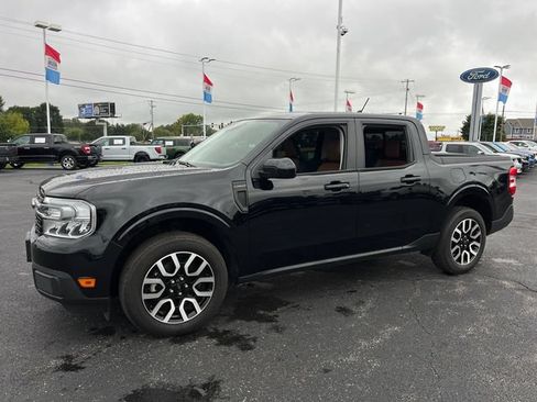 Used 2024 Ford Maverick Lariat AWD/4WD image 3