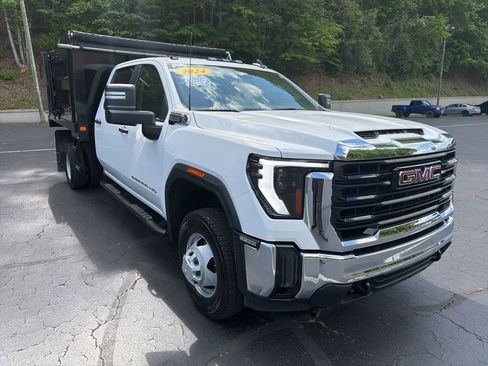 Certified 2024 GMC Sierra 3500 Pro w/ Convenience Package RWD image 12