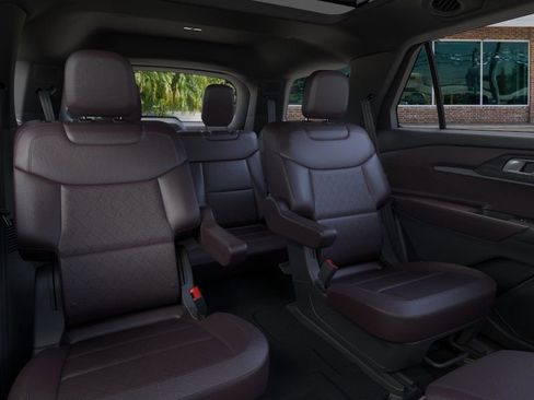 New 2026 Ford Explorer Platinum image 11