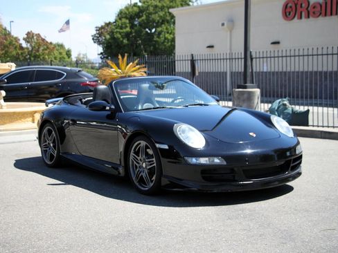Used 2008 Porsche 911 Carrera S image 3