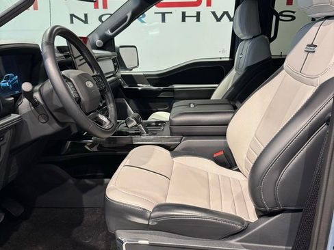 Used 2023 Ford F150 Lightning Platinum AWD/4WD image 12