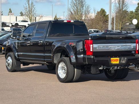 Used 2022 Ford F450 Platinum w/ FX4 Off-Road Package image 6