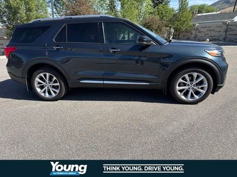 Used 2023 Ford Explorer Platinum w/ Technology Package AWD/4WD image 13