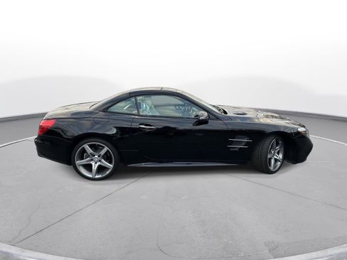 Used 2017 Mercedes-Benz SL 550 image 5