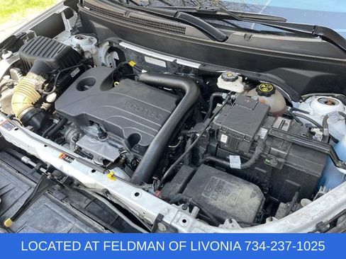 Used 2023 Chevrolet Equinox RS FWD image 28