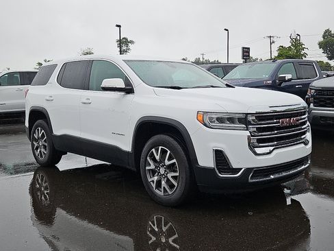 Used 2023 GMC Acadia SLE FWD image 1
