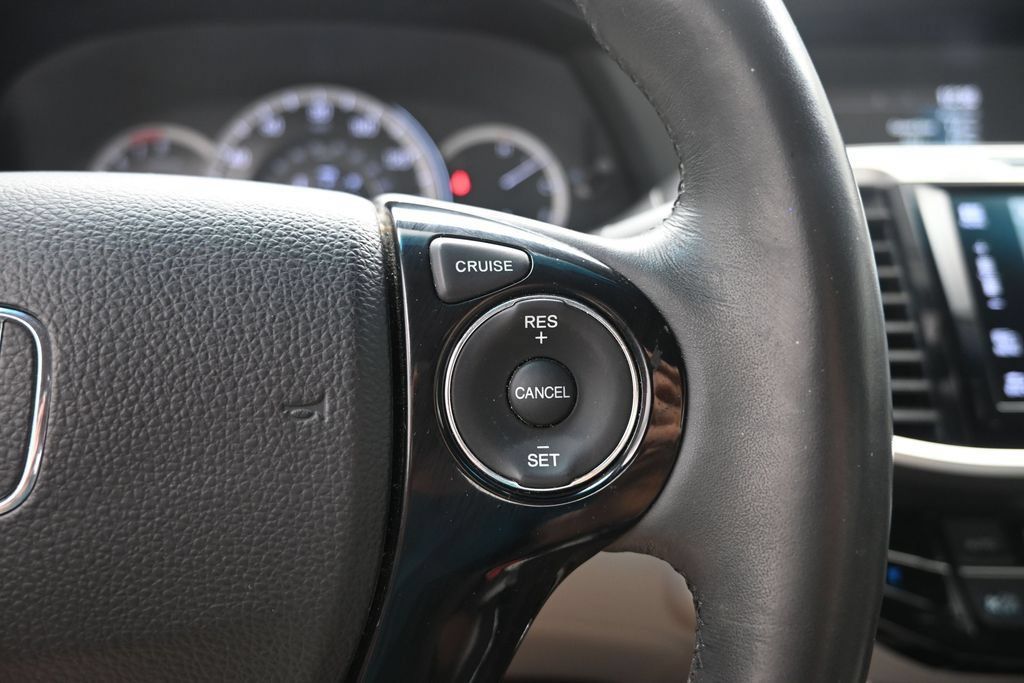 Used 2016 Honda Accord EX-L image 15