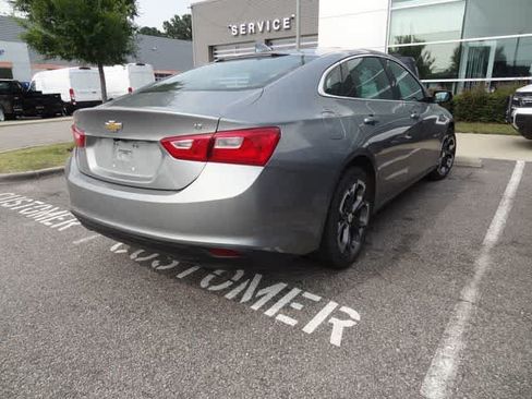 Used 2023 Chevrolet Malibu LT FWD image 5