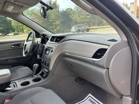 Used 2016 Chevrolet Traverse LS image 30