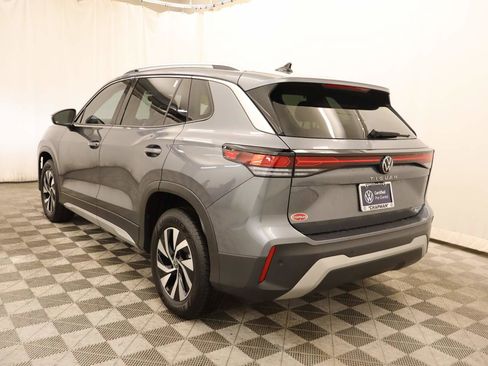 Certified 2025 Volkswagen Tiguan S AWD/4WD image 4