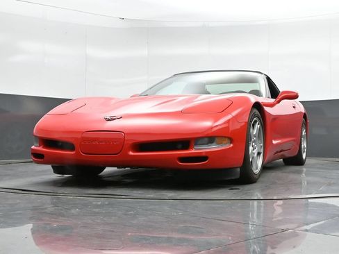 Used 1998 Chevrolet Corvette Convertible w/ Memory Pkg RWD image 33
