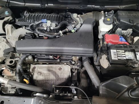 Used 2015 Nissan Rogue SV AWD/4WD image 30