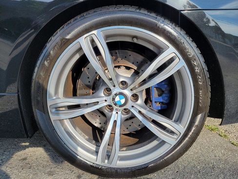 Used 2015 BMW M6 Convertible image 27