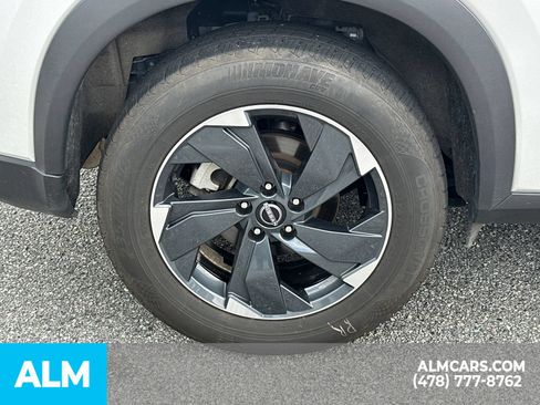 Used 2024 Nissan Rogue SV AWD/4WD image 20