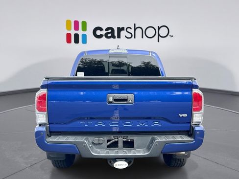 Used 2022 Toyota Tacoma TRD Off-Road image 4