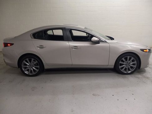 Used 2025 MAZDA MAZDA3 s image 2