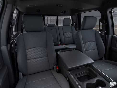 New 2026 RAM 3500 Big Horn AWD/4WD image 9