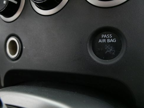 Used 2010 Nissan Rogue SL w/ Premium Pkg image 29