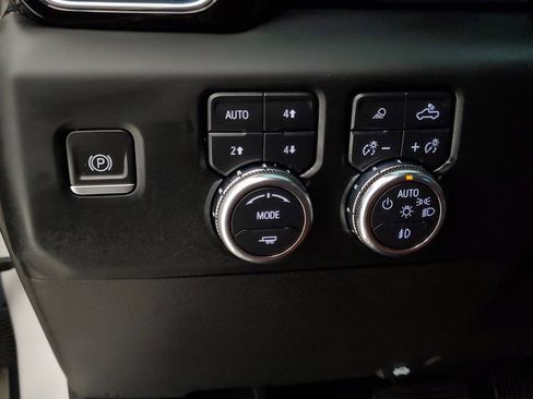 Used 2022 GMC Sierra 1500 Denali Ultimate AWD/4WD image 12