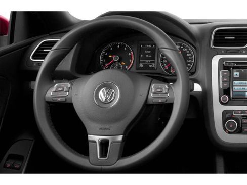 Used 2015 Volkswagen Eos Komfort FWD image 7
