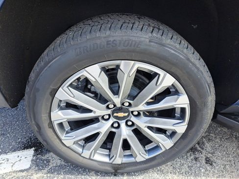 Certified 2025 Chevrolet Tahoe High Country AWD/4WD image 18