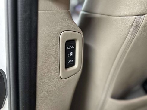 Used 2012 Honda Odyssey EX-L image 15