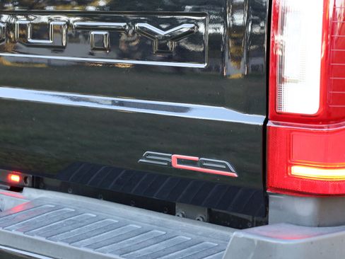 Used 2021 Ford F350 Lariat w/ Lariat Ultimate Package image 36