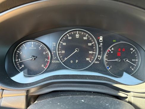 Used 2022 MAZDA MAZDA3 s FWD image 2