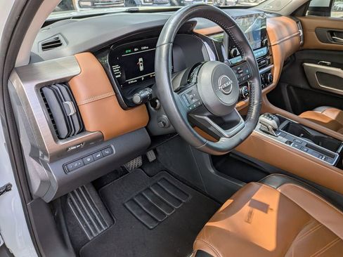 Used 2022 Nissan Pathfinder Platinum w/ Lighting Package (N93) FWD image 33