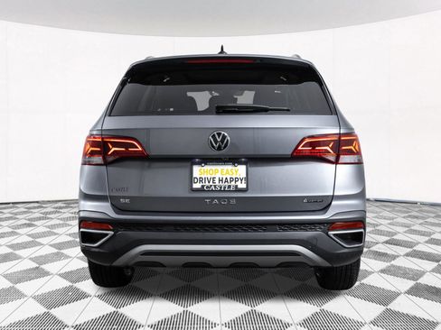 Used 2024 Volkswagen Taos SE w/ Panoramic Sunroof Package AWD/4WD image 17