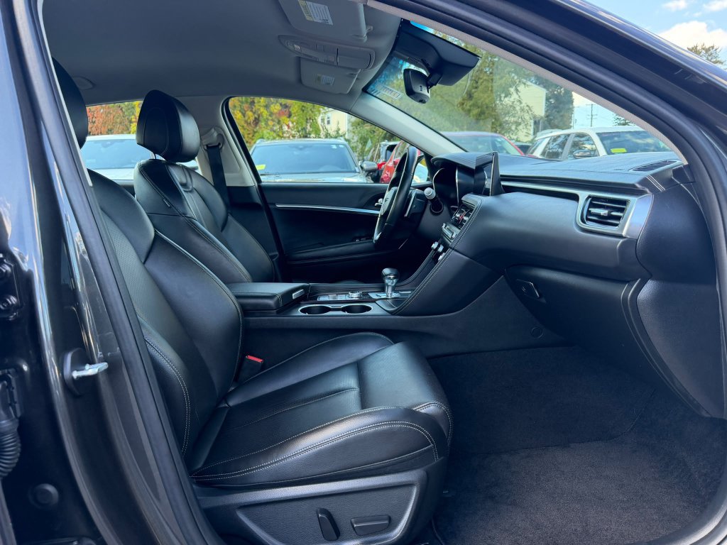 Used 2026 Genesis G70 2.5T AWD/4WD image 17