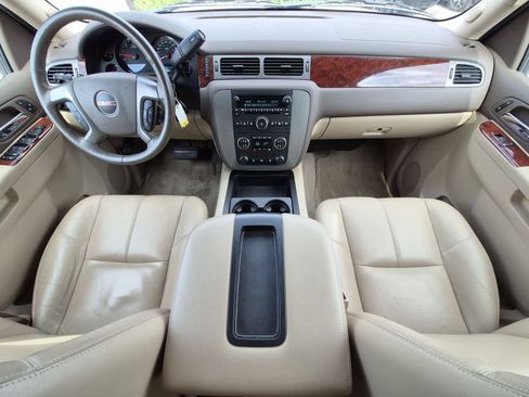 Used 2012 GMC Yukon SLT w/ SLT-2 Equipment Package AWD/4WD image 15
