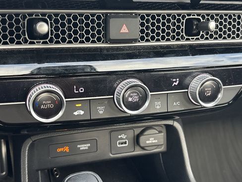 Used 2023 Honda Civic Sport image 28