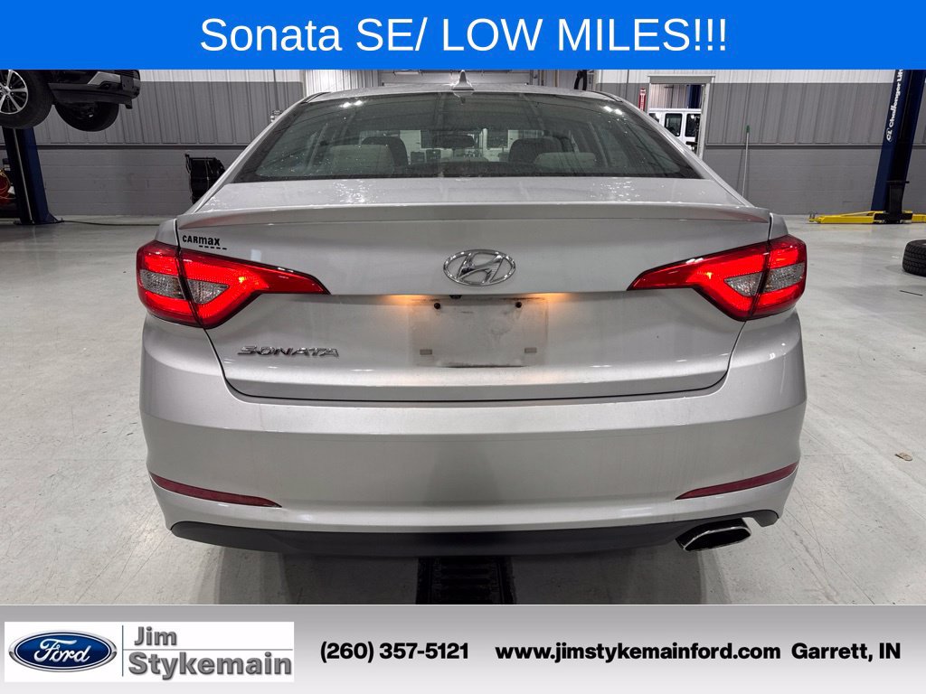 Used 2015 Hyundai Sonata SE w/ Option Group 09 FWD image 7