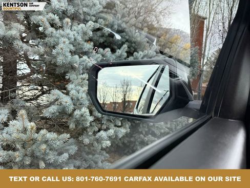 Used 2023 GMC Canyon Elevation image 23