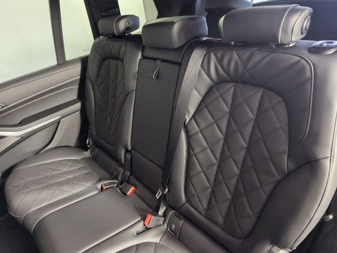 New 2026 BMW X7 xDrive40i w/ M Sport Package image 28