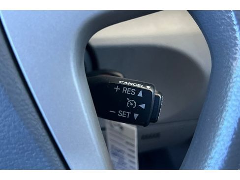 Used 2011 Toyota Camry LE image 28