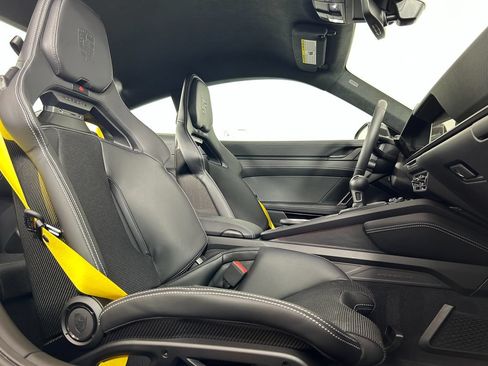 Used 2026 Porsche 911 GT3 RWD image 25