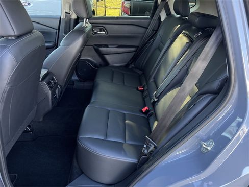 Certified 2025 Nissan Rogue SL w/ Tech Package image 24