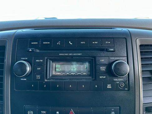 Used 2012 RAM 2500 ST w/ Chrome Appearance Group image 19