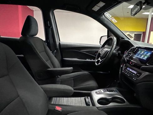 Used 2021 Honda Passport Sport image 31