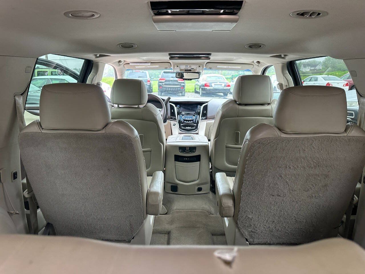 Used 2015 Cadillac Escalade ESV Luxury AWD/4WD image 20