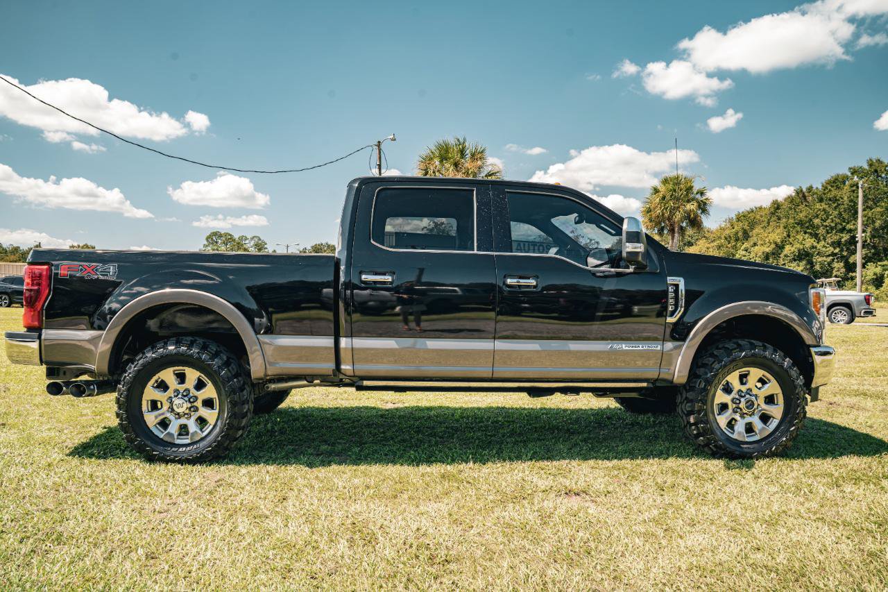 Used 2018 Ford F250 King Ranch w/ King Ranch Ultimate Package AWD/4WD image 7