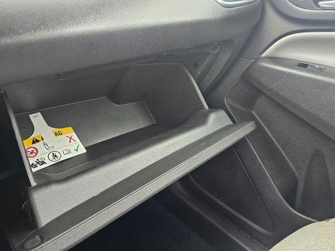 Used 2022 Chevrolet Equinox LS FWD image 20